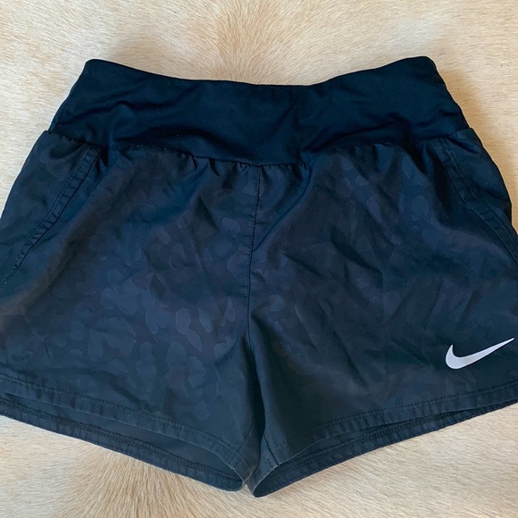 NIKE Black Athletic Running Shorts - Picture 1 of 10